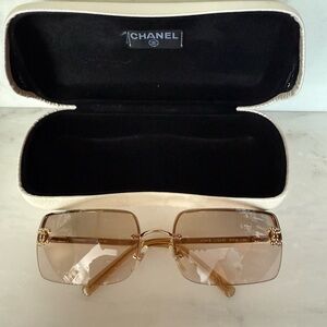 CHANEL Authentic, Vintage, gold frameless tinted sunglasses
